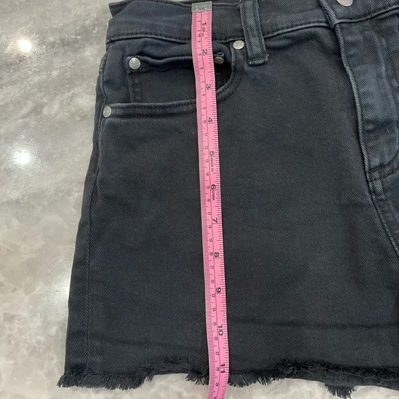 PINK VICTORIA’S SECRET Women's Black Denim Frayed Hem Shorts Sz 4 - Picture 9 of 9